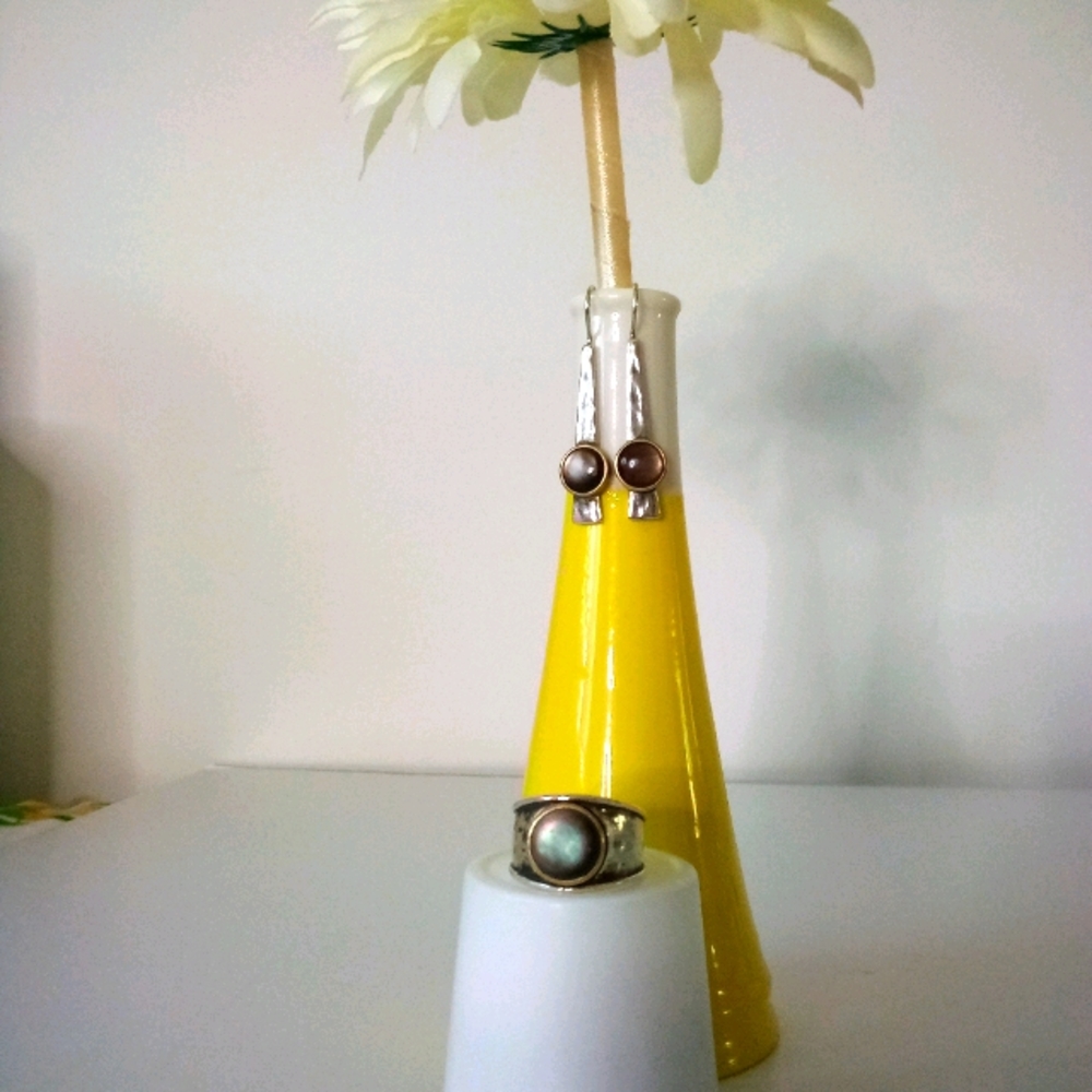 Grace & Heart Orbit earrings and ring set.